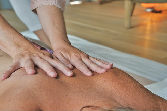 Therapeutische massagebehandeling bij Praktijk Lijfwijs Therapeutische massagebehandeling bij Praktijk Lijfwijs
